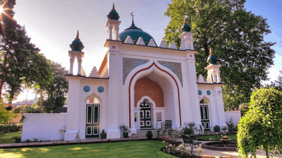 Masjid Shah Jahan, Woking